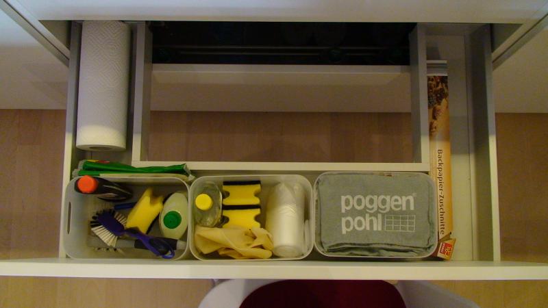 18655d1260997778-kueche-in-muenchen-grifflos-von-poggenpohl-90er-u-schublade-unter-spuelbecken.jpg