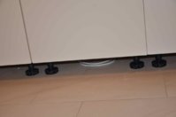 07 Kühlschrank - Abluftgitter fehlt.JPG