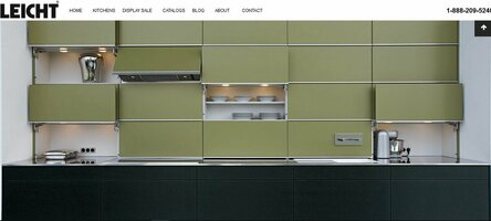 Lifttür grün von LEICHT.JPG