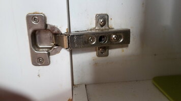 20220623_082702 Blum Scharnier.jpg