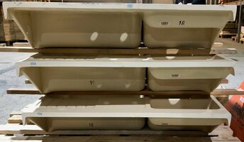 Centra Rückansicht.jpg