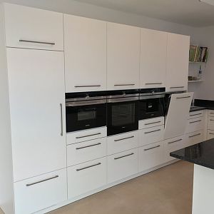 Ballerina Küche mit Siemens Funktionswand