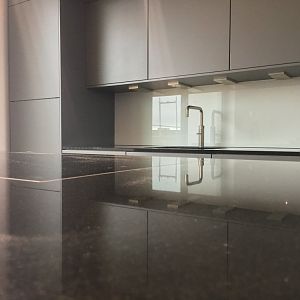 Häcker Sytemat Mattlack grifflos - Spülennische