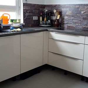 Rueckwand_Steinoptik2