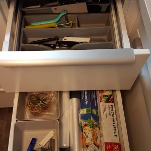 40er Unterschrank_Fenster_3.jpg