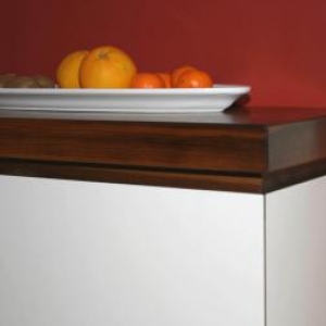 Detail Kanten-und Griffausführung