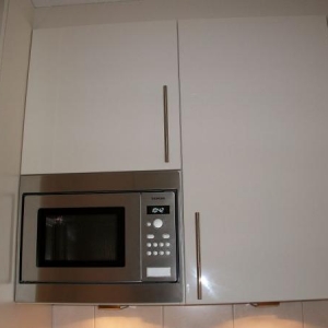 k neue Küche 2010 linke Zeile, eingebaute Mikrowelle