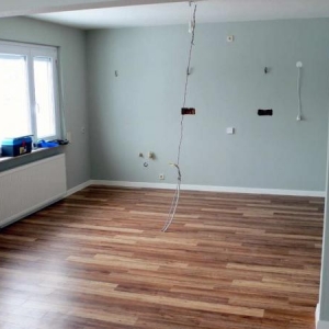 Raum im renovierten Zustand vor dem Kücheneinbau 2