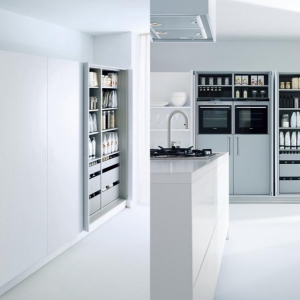 Schueller Nextline Hochschranklösung - Türen verschwinden bei Gebrauch in der Wand