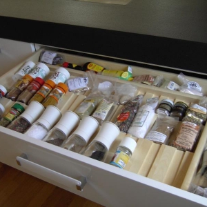 Gewürzschublade, Eigenkonstruktion in Ahorn massiv