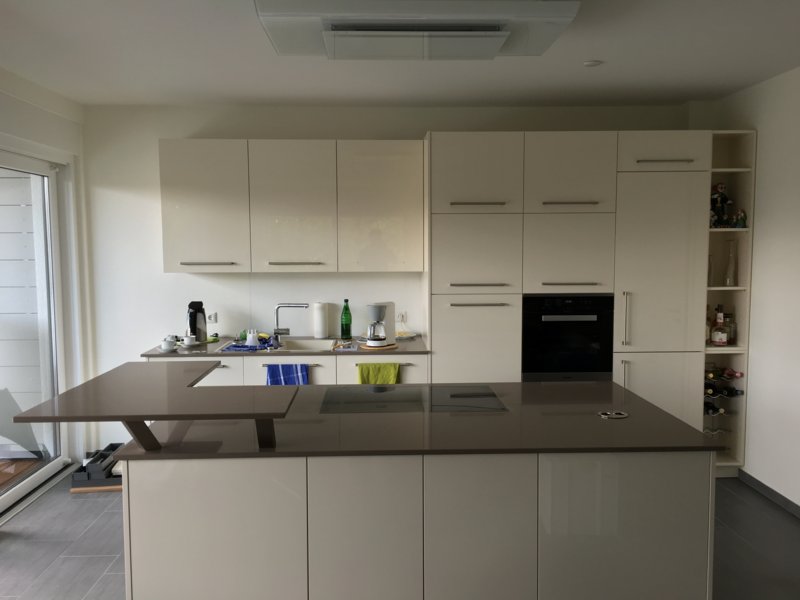 Ballerina Küche mit Quarz-Komposit Arbeitsplatte