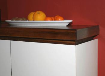 Detail Kanten-und Griffausführung