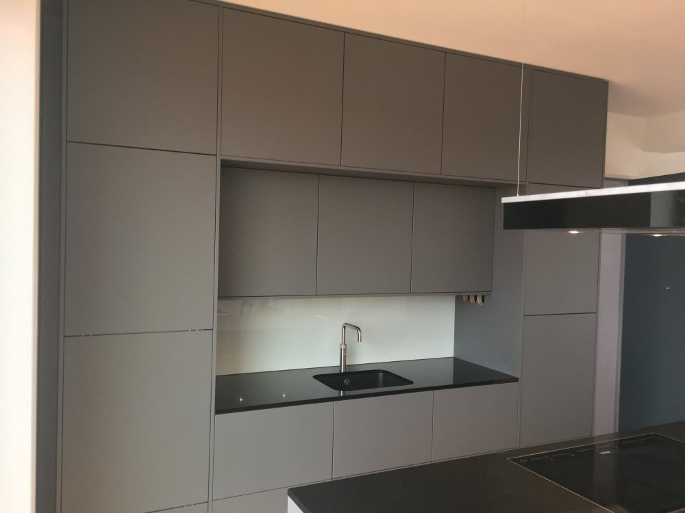 Häcker Sytemat Mattlack grifflos