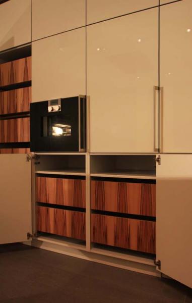 Innenausstattung Hochschrankbereich