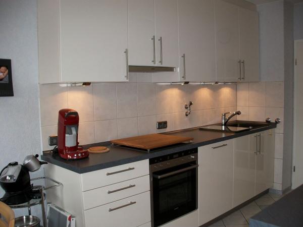 k neue Küche 2010 rechte Zeile mit Waschbecken, vollintegrierten GS und Induktionsfeld mit Backofen