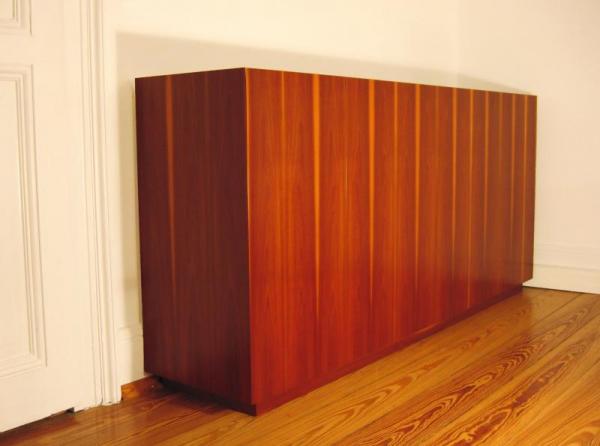 Sideboard in Zwetschge