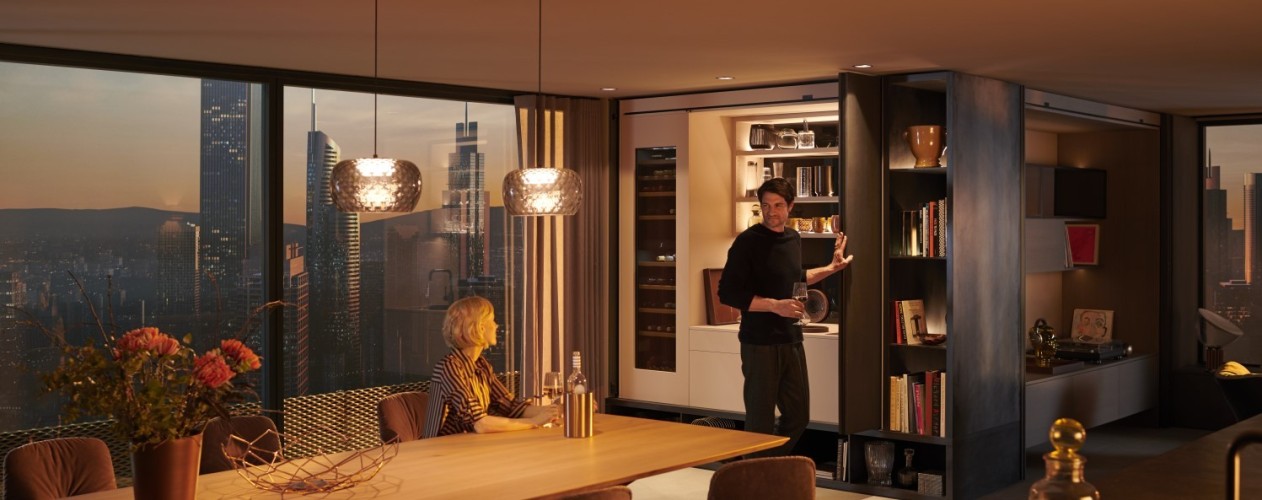 REVEGO sorgt als Hausbar für genussreiche Momente. REVEGO sorgt als Hausbar für genussreiche Momente.