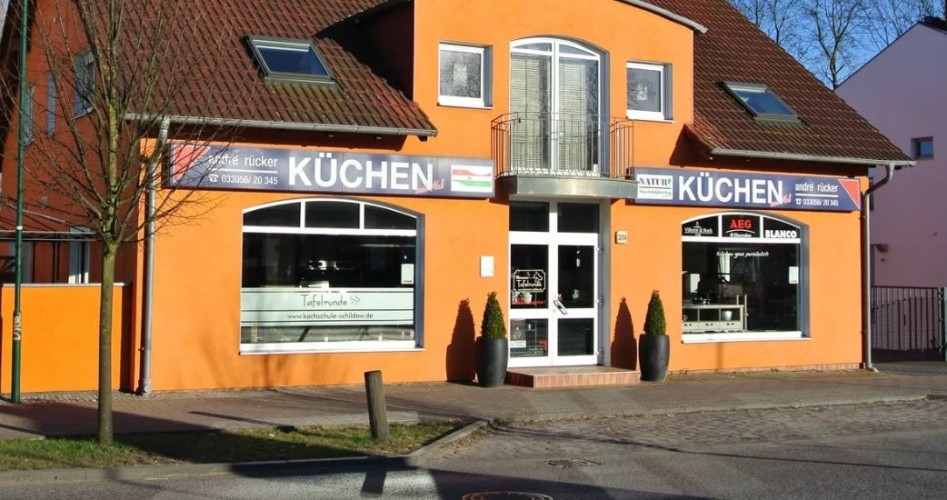 Ruecker Kuechen - Kuechenstudio in Muehlenbecker Land - Kuechenmoebelgeschaeft