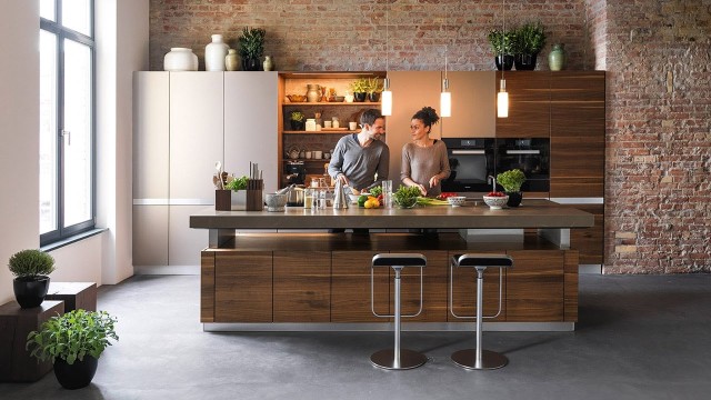 Höhenverstellbare Küche aus Naturholz: k7 Küche